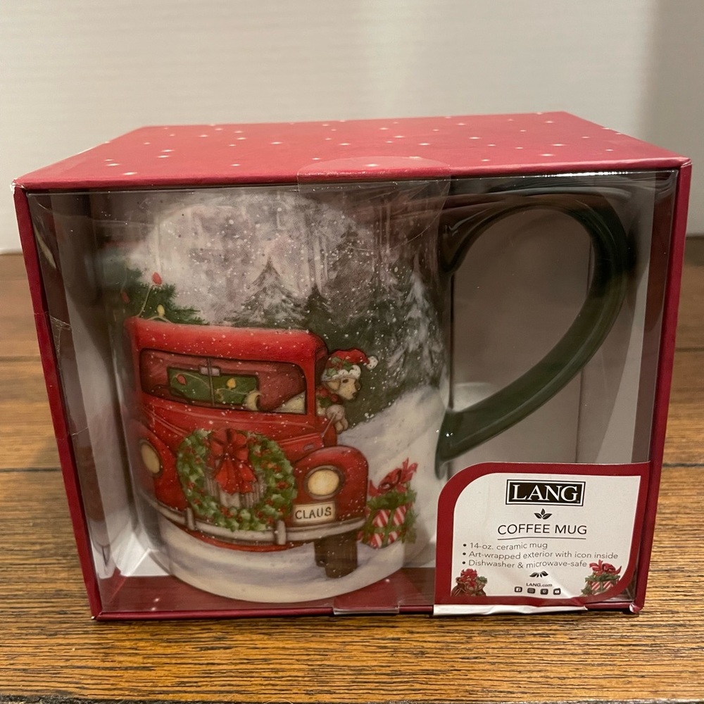 Christmas Holiday Ceramic Coffee Mug in Keepsake Gift Box. Brand new in box.